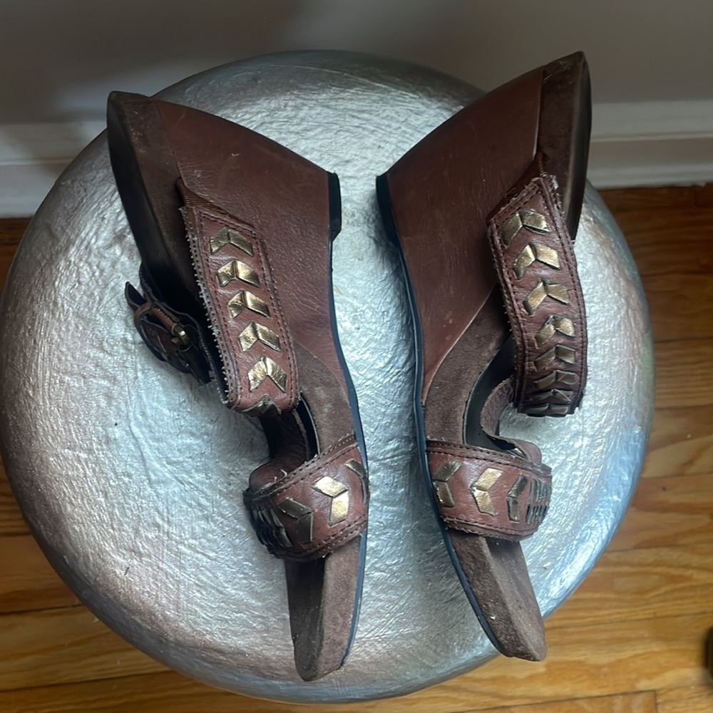 Bandolino Brown Newtown Sandals